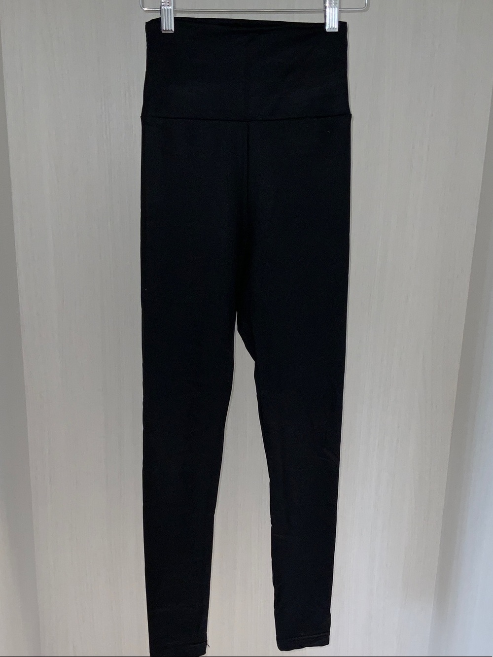 American Apparel Black High-Waist Leggings - M
